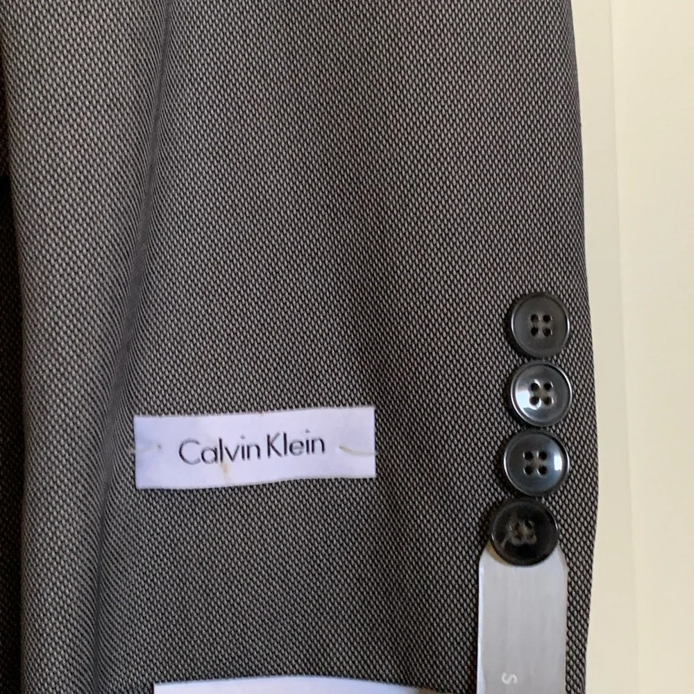 Calvin Klein Men’s Steel Gray Suit Set 38 Short Jacket 32 Pants Slim Fit